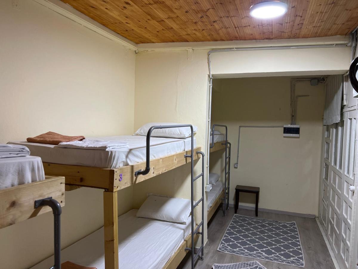 Zig Zag Hostel Tirana Zewnętrze zdjęcie